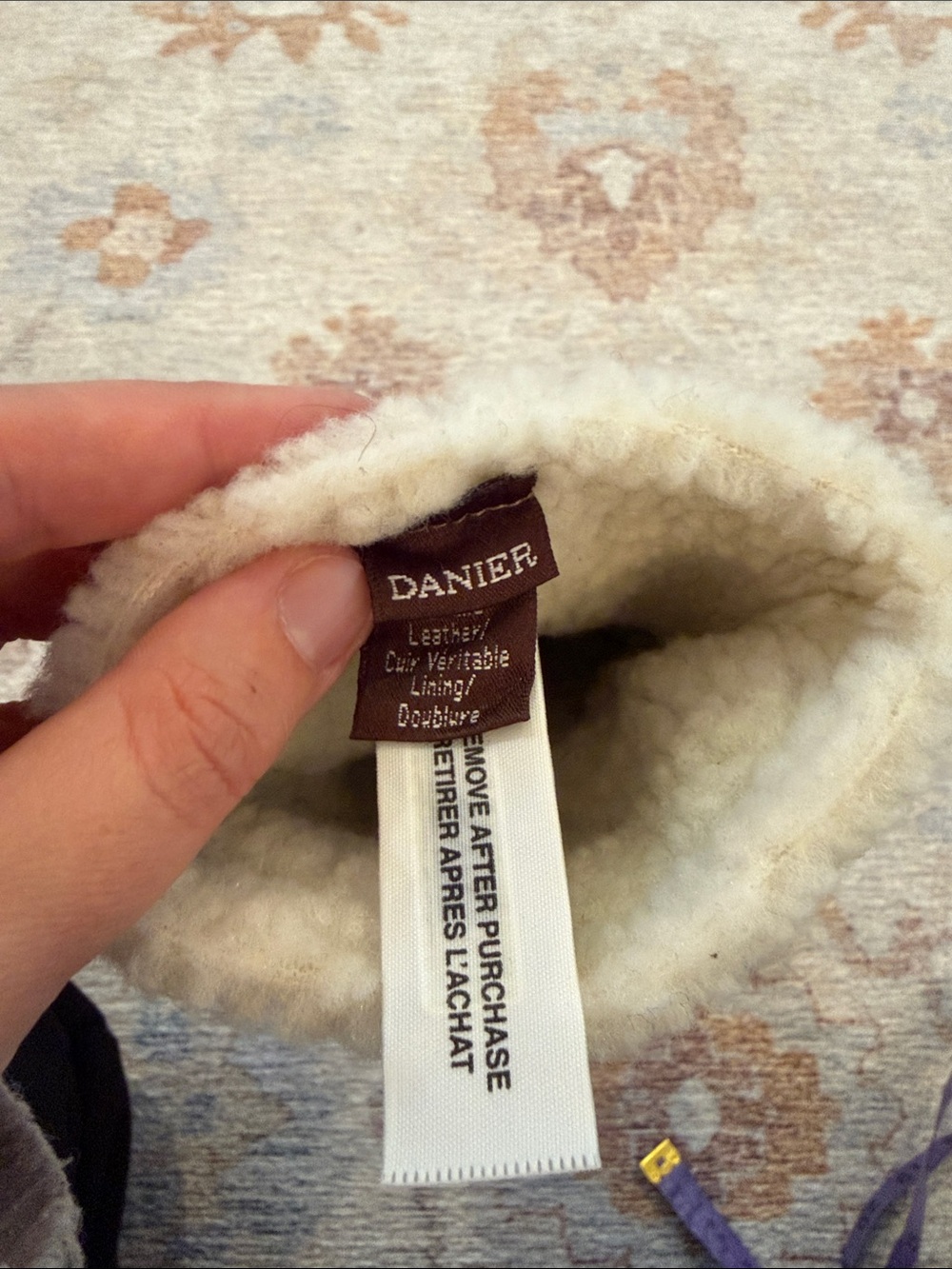 Danier Taupe Genuine Leather Lined Mittens S/M - Picture 6 of 7